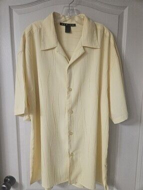 NEW-GEN Yellow Textured Casual Short Sleeves Dress Shirt